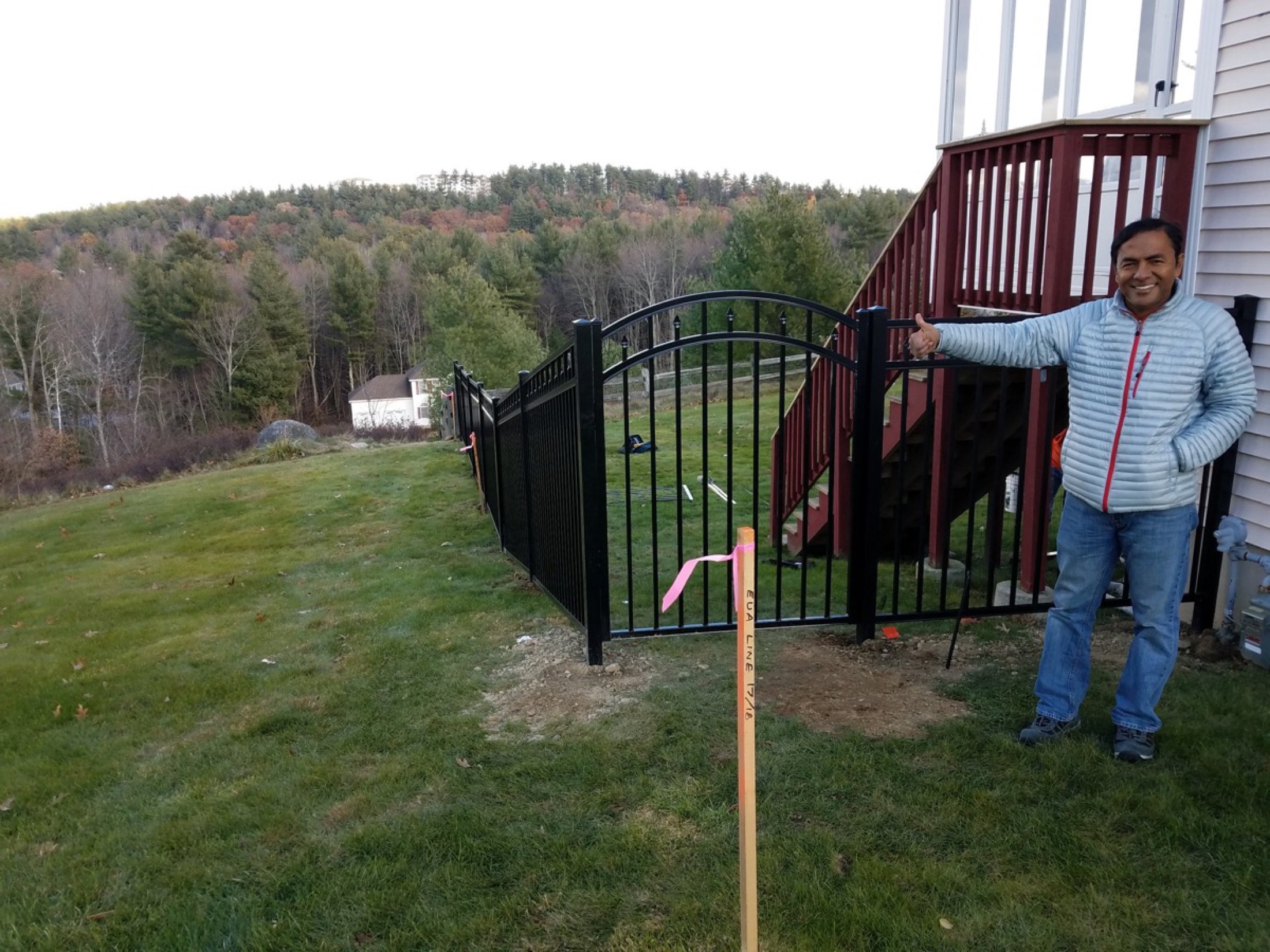 Aluminum fence customer project photo 33